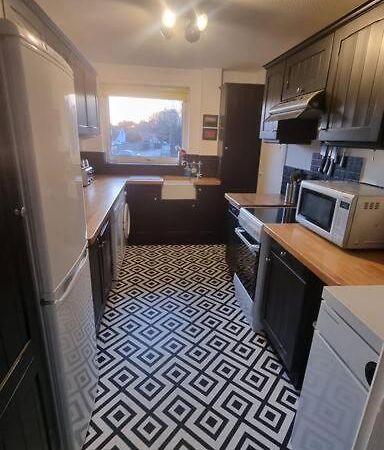 Spacious Self Contained Flat In Superb Location 리밍톤 외부 사진